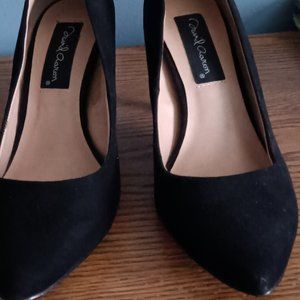 David Aaron's black heels